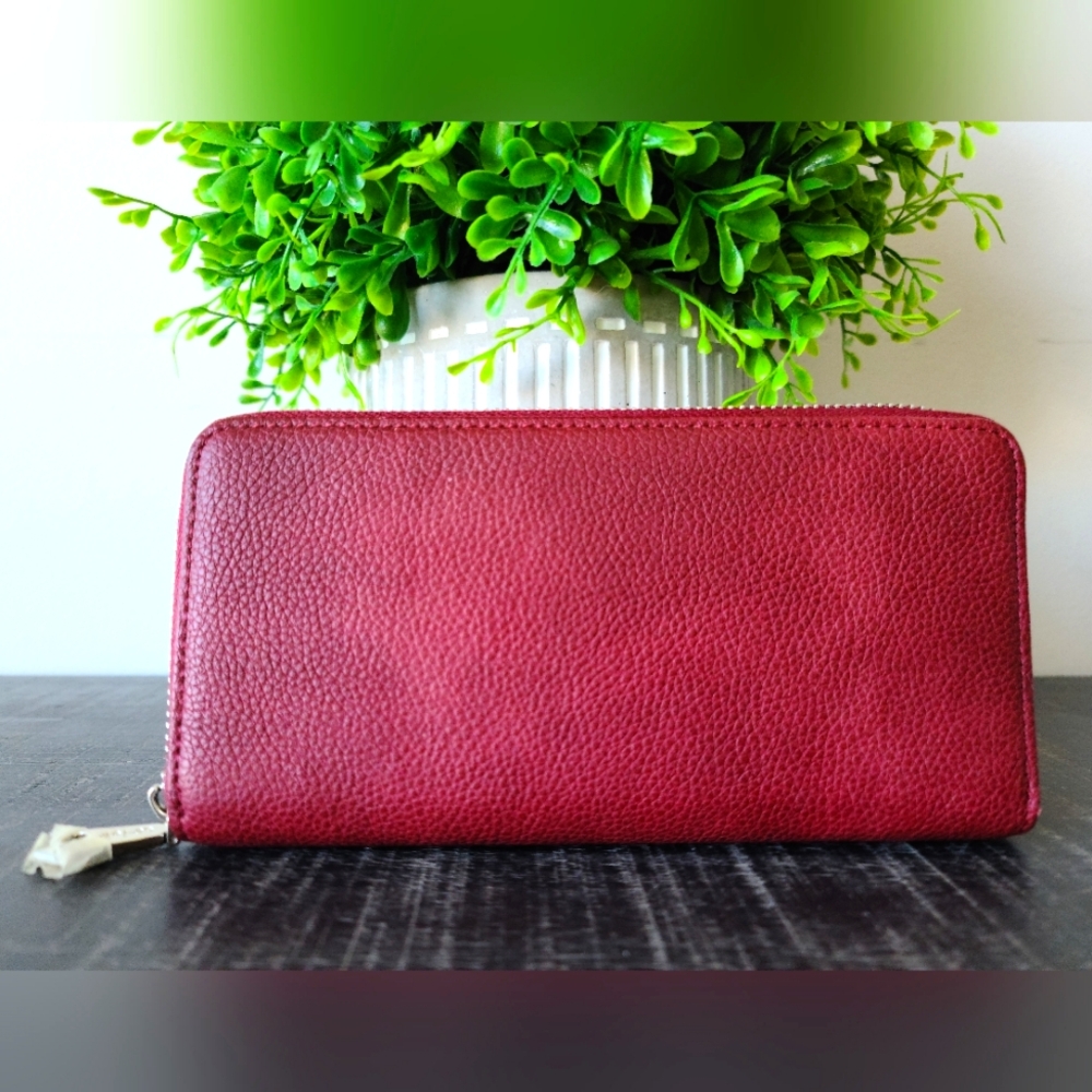 NWOT Co-Lab Vegan Red Wine Wallet
